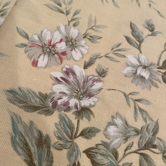 NIP Ralph Lauren 💯 cotton VTG Tablecloth Butter yellow “New Berry” Rare 60x104 - Picture 1 of 8